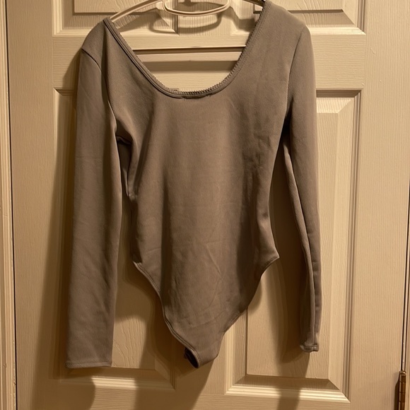 Victoria secrets medium long sleeve ribbed gray bodysuit nwt - Picture 6 of 6